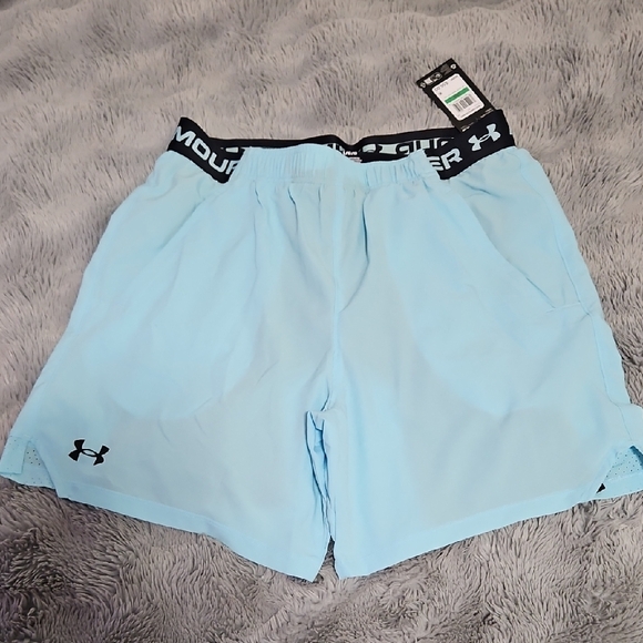 NWT Under Armour Men's Sky Blue Athletic Shorts - Picture 1 of 5